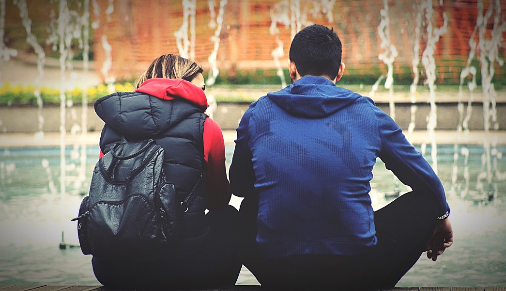 Couple discussing when partner has anxiety